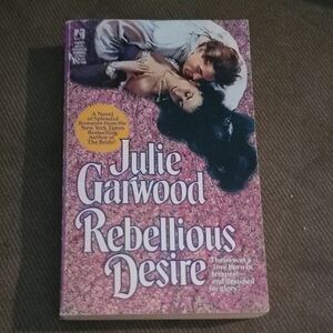 4/$9- Julie Garwood 'Rebellious Desire' Paperback